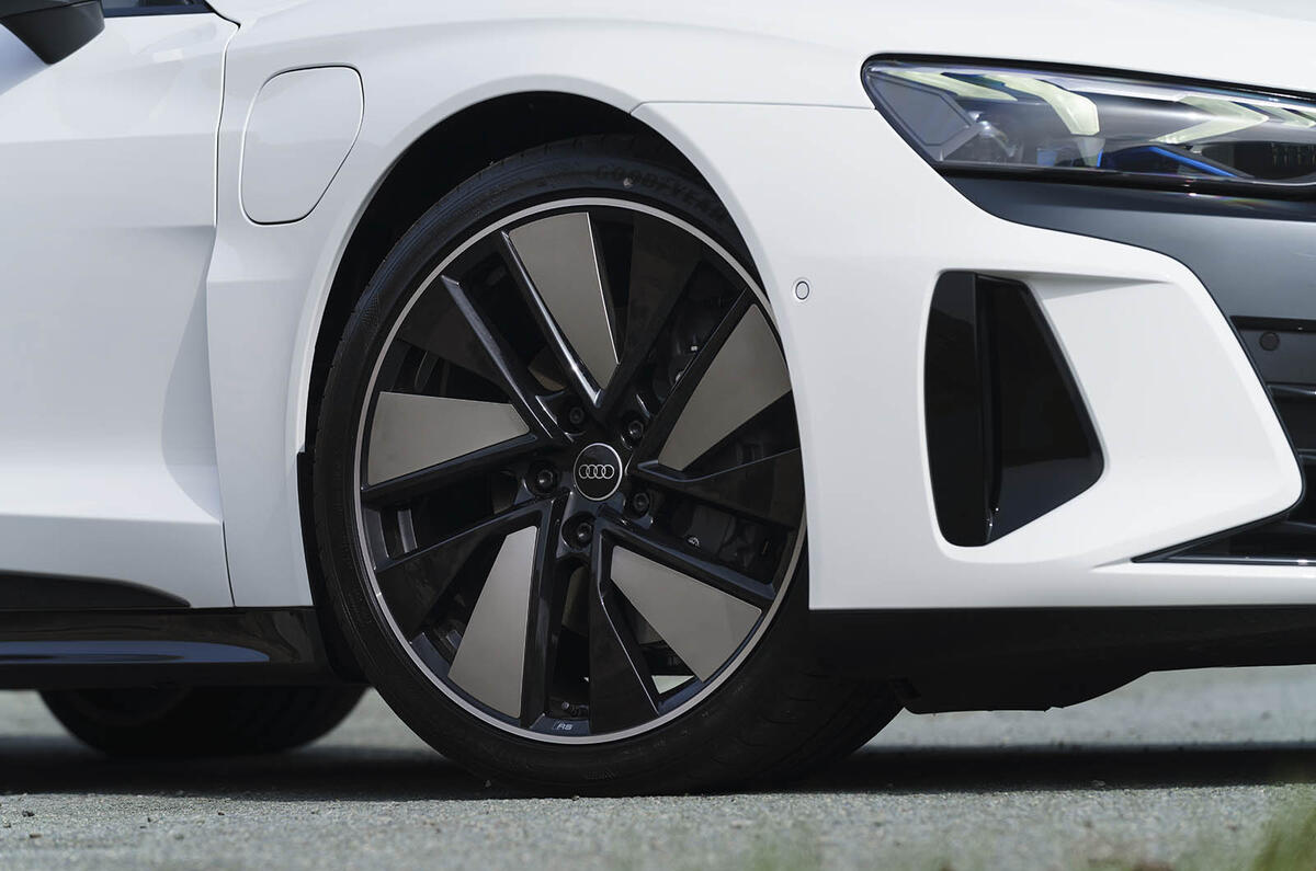 Audi e tron GT wheel