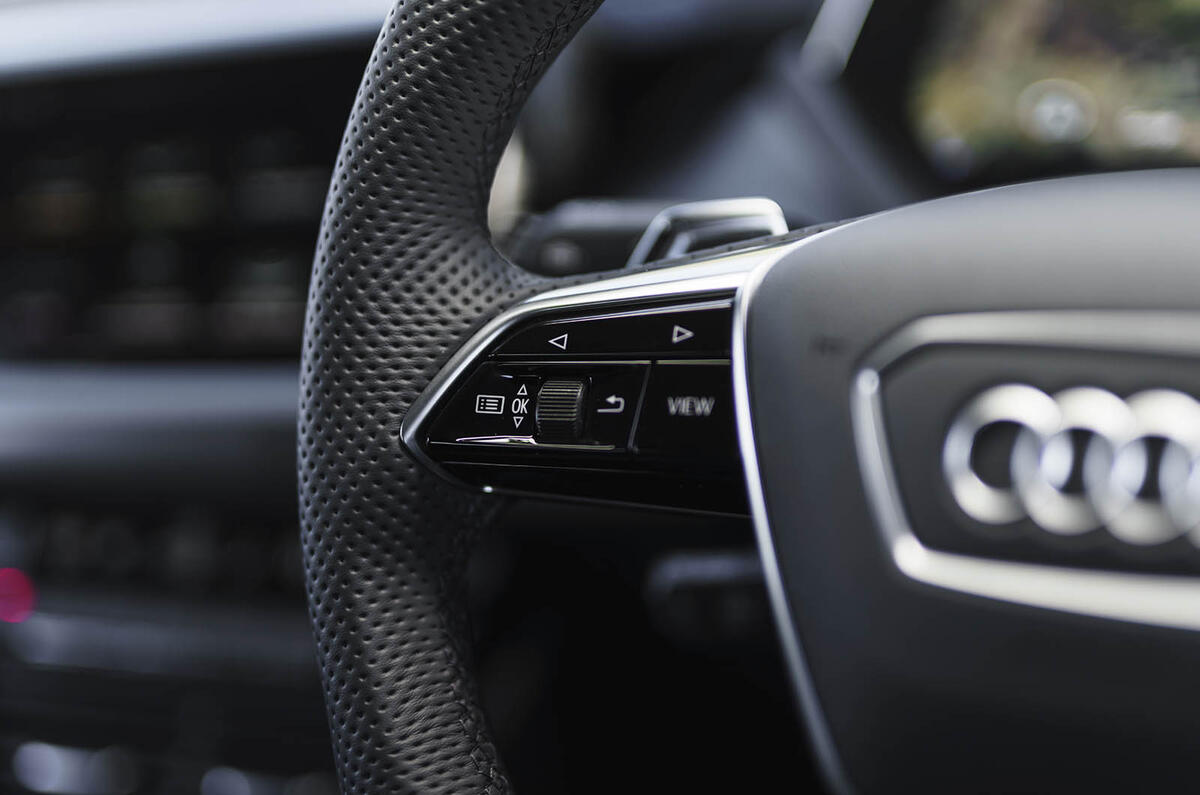 Audi e tron GT wheel spoke