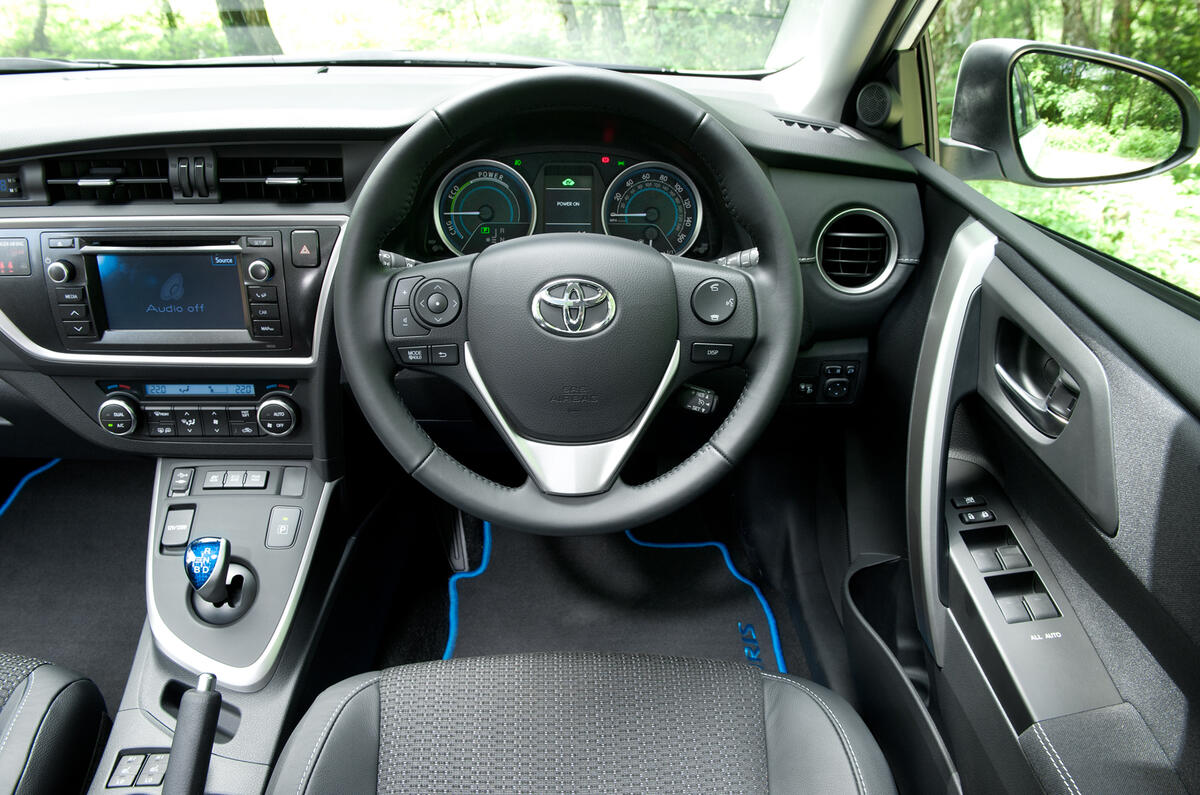 Toyota Auris Touring Sports 1.8 Hybrid Excel first drive review review
