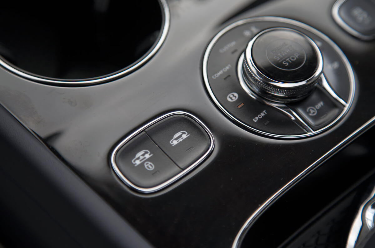 Bentley Bentayga suspension control