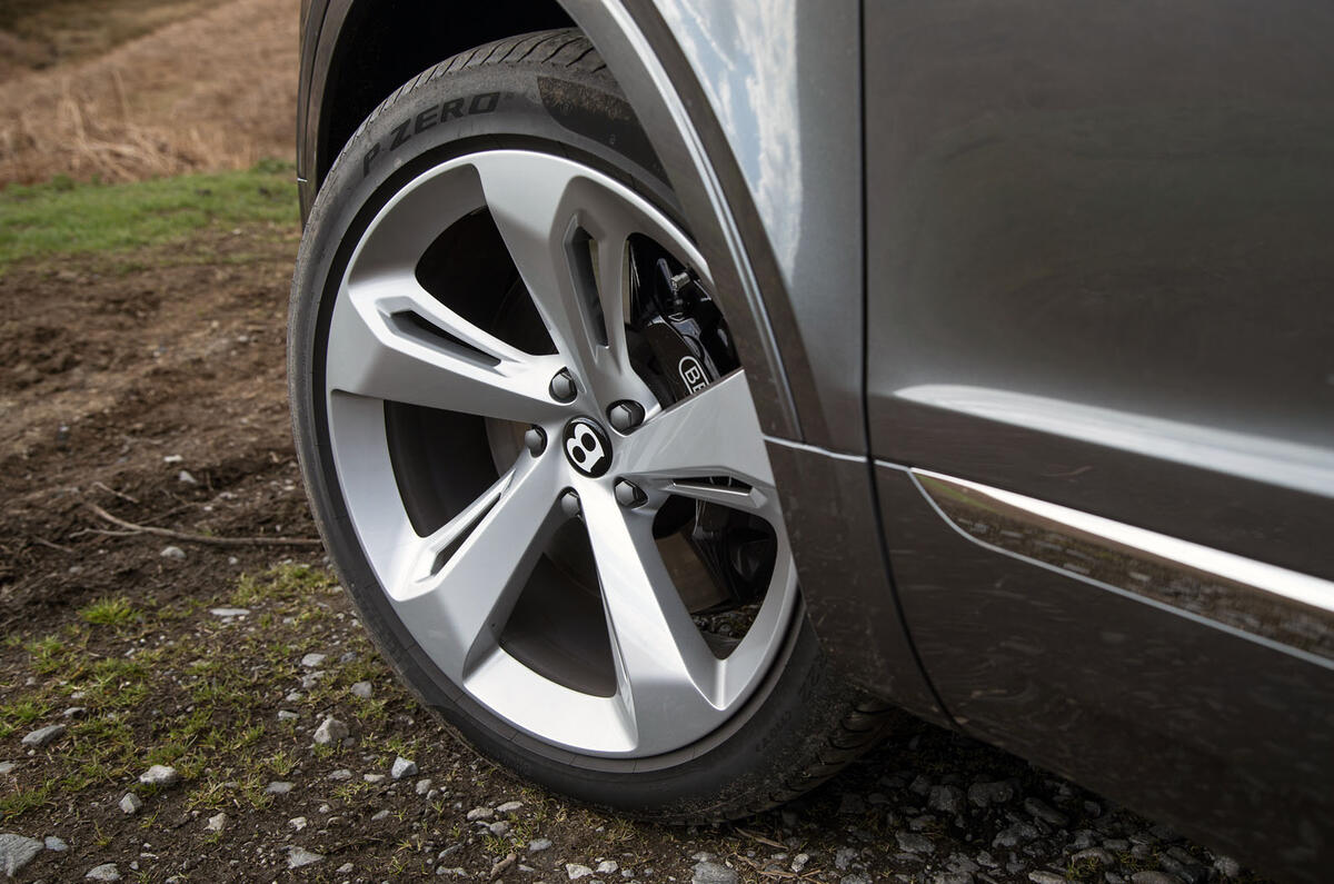 21in Bentley Bentayga alloys