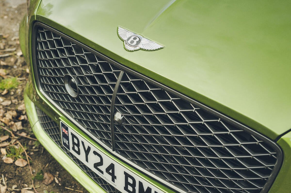 bentley continental gt speed 2025 Review détail de la calandre 27