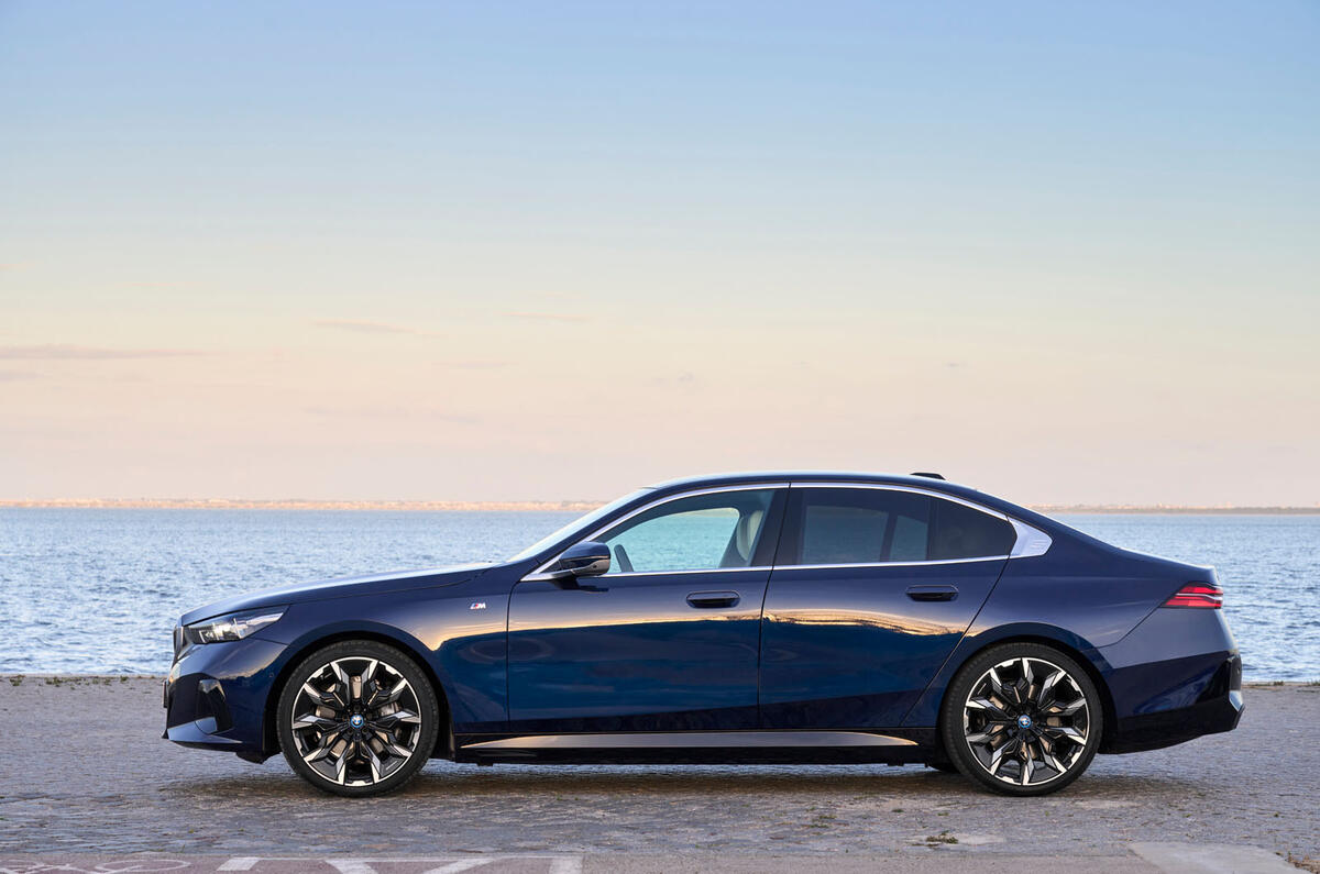 bmw i5 edrive40 review 2023 21 static side profile