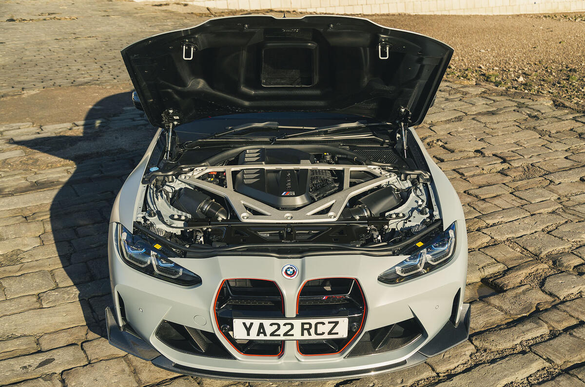 BMW M4 CSL 13 moteur