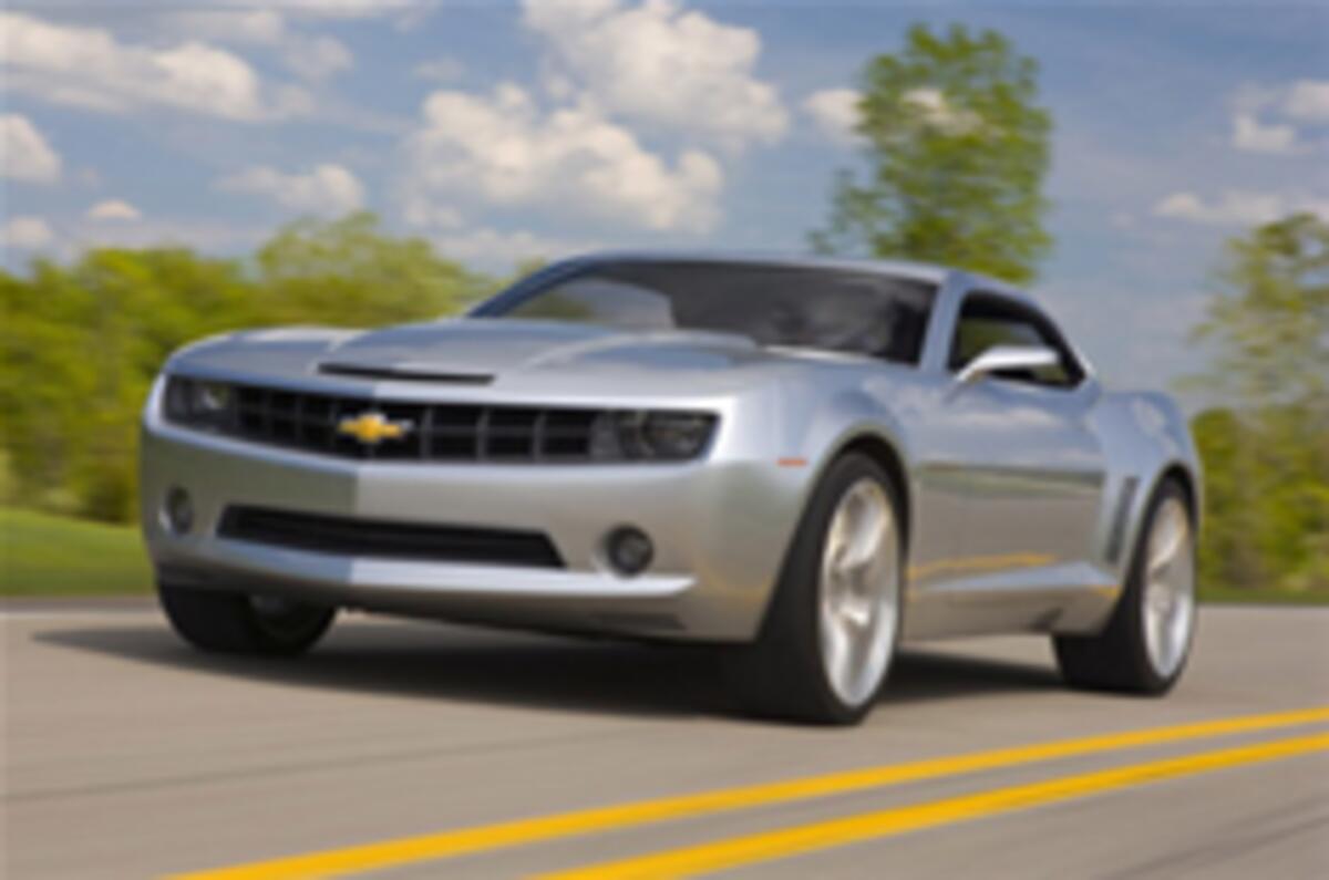 Rearwheeldriven in opposite directions Autocar