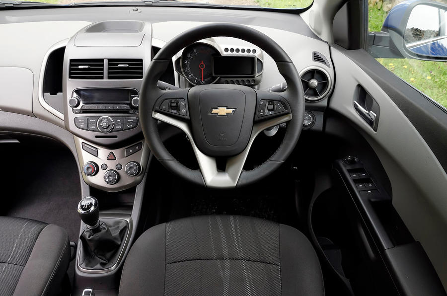 Chevrolet Aveo 2011 2015 Interior Autocar