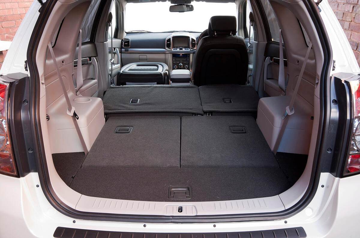 https://www.autocar.co.uk/sites/autocar.co.uk/files/styles/gallery_slide/public/chevrolet-captiva-5.jpg?itok=qAMOoMuL