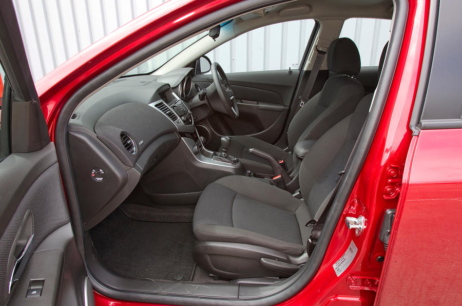 Chevrolet Cruze 2018 Interior Autocar - 2018 Chevy Cruze Back Seat Covers