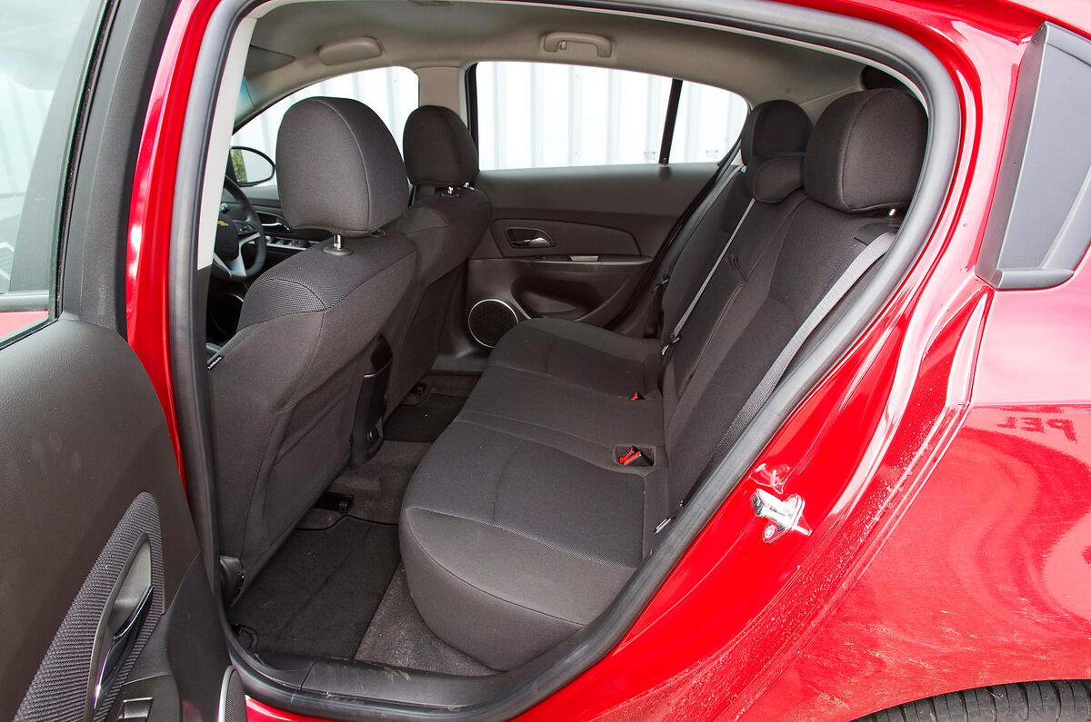 Chevrolet Cruze 2011-2015 Review (2020) | Autocar Chevrolet Cruze 2011-2015 Review (2020) | Autocar