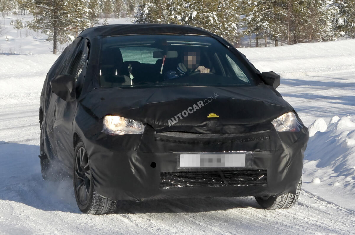 Citroen DS4 spied