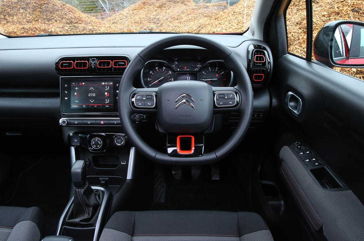Citroen c5 crossover interior Citroen c5 crossover interior