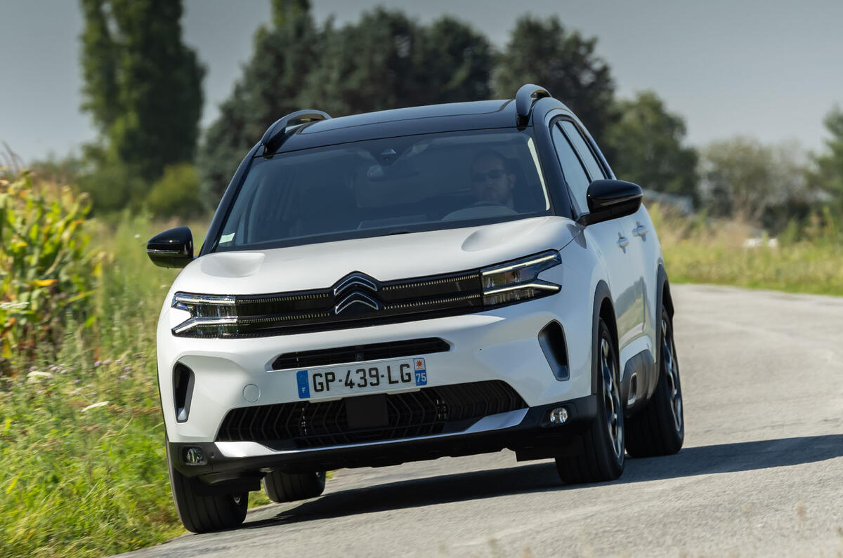 Citroen C5 Aircross 2018 reviews, technical data, prices