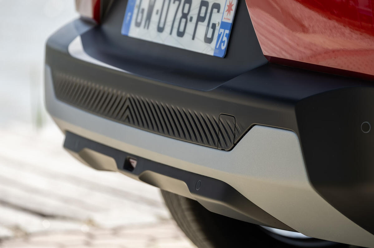 Wo Tut Der Rücken Weh Bei Bauchspeicheldrüse Citroen e-C3 Review 2025, Price & Specs | Autocar