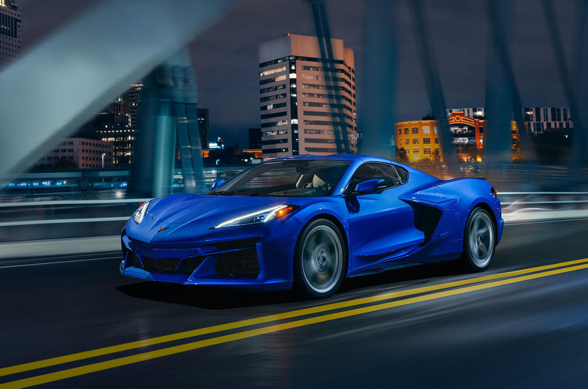 Corvette e-ray review 2023 012 tracking front