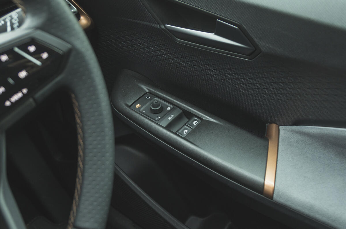 Cupra Born 2022 windowswitches