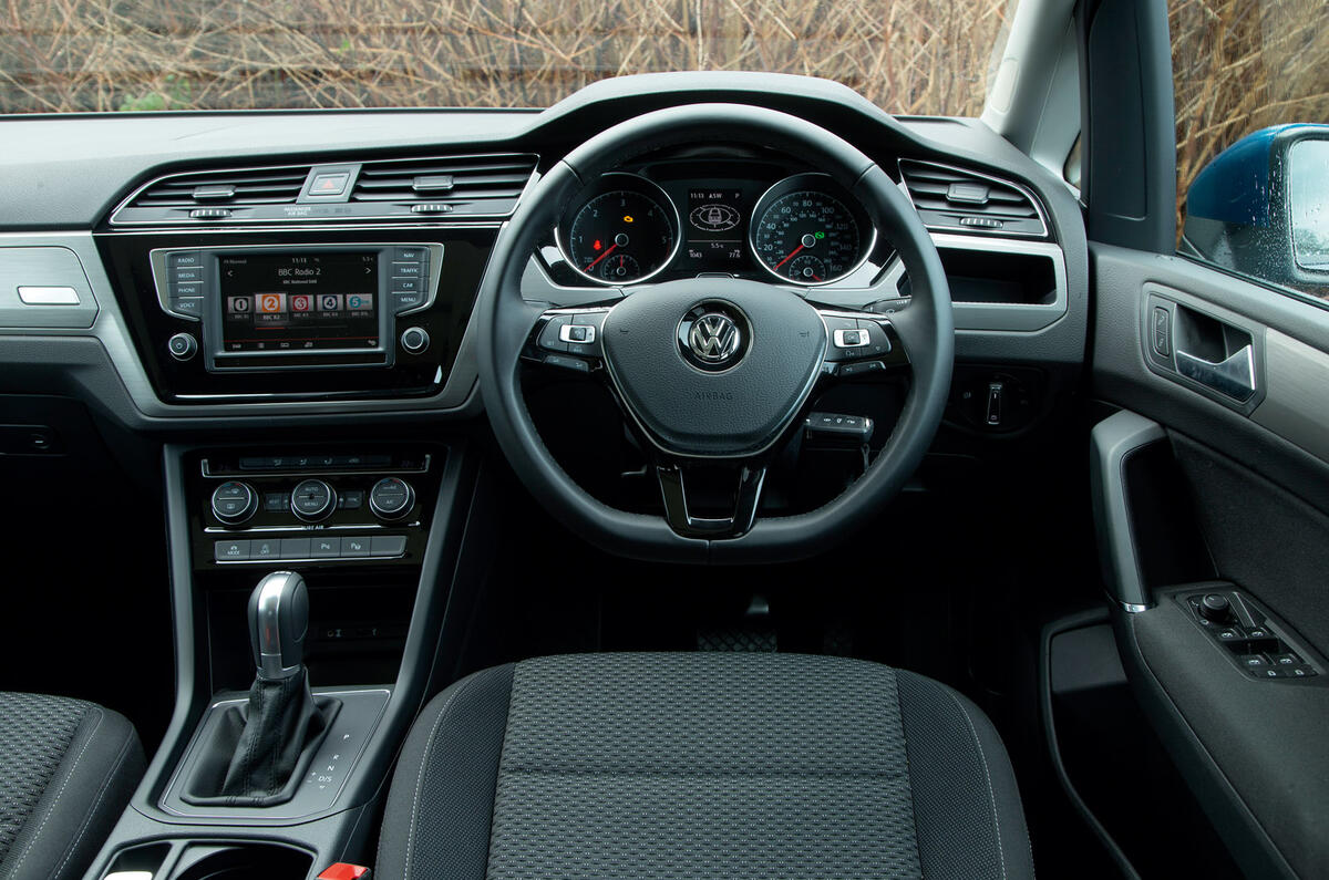 Volkswagen Touran Interior Autocar