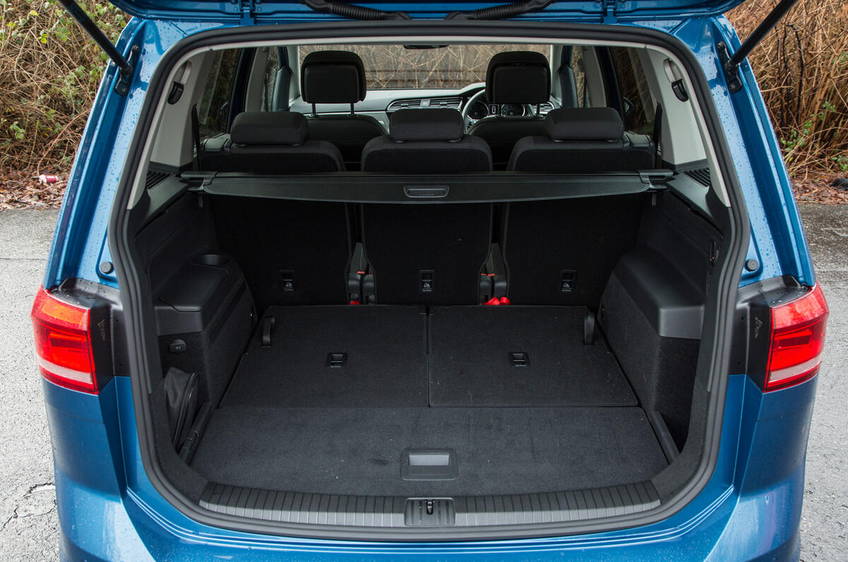 Volkswagen touran салон