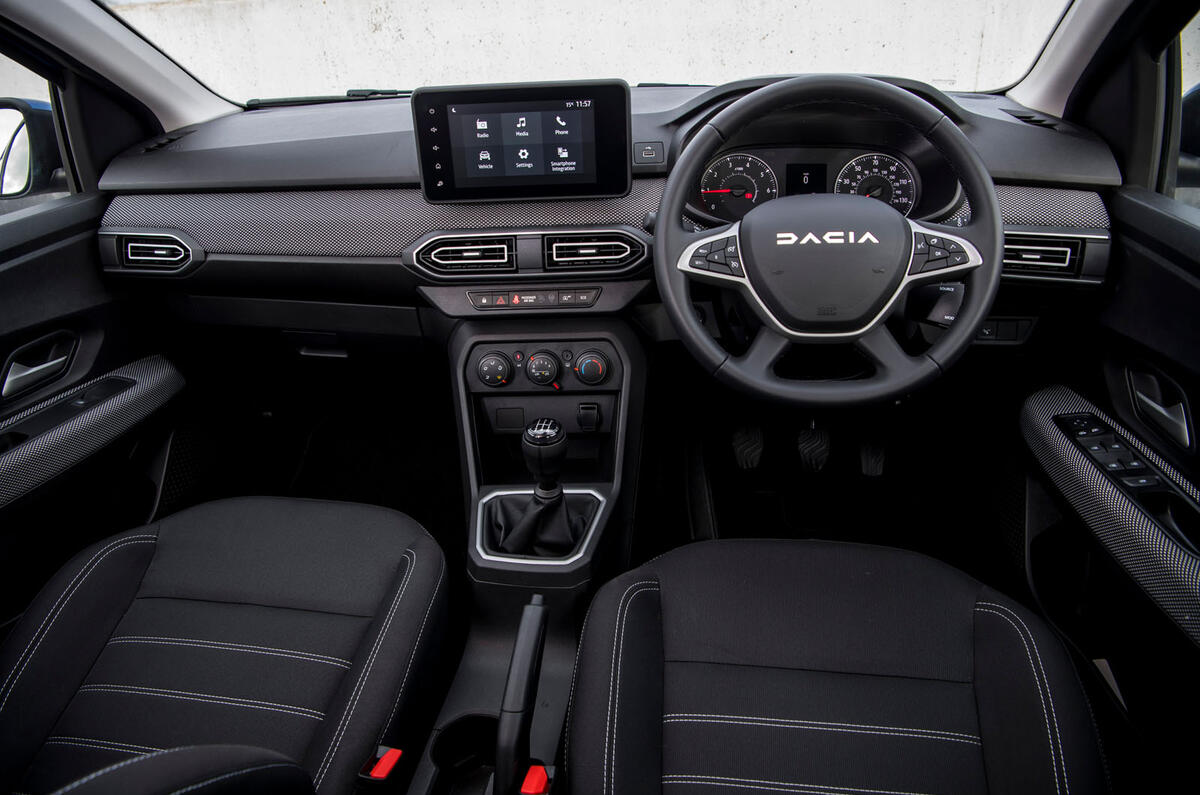 dacia sandero essai routier 2023 05 tableau de bord