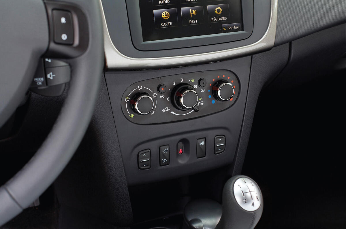Dacia Sandero Stepway Ambiance DCi 90 first drive