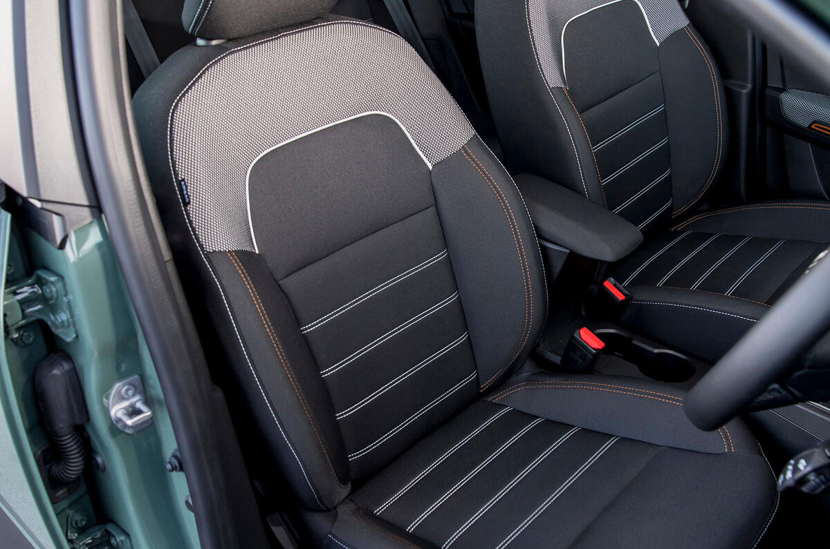 dacia sandero stepway road test review 2023 10 front seats
