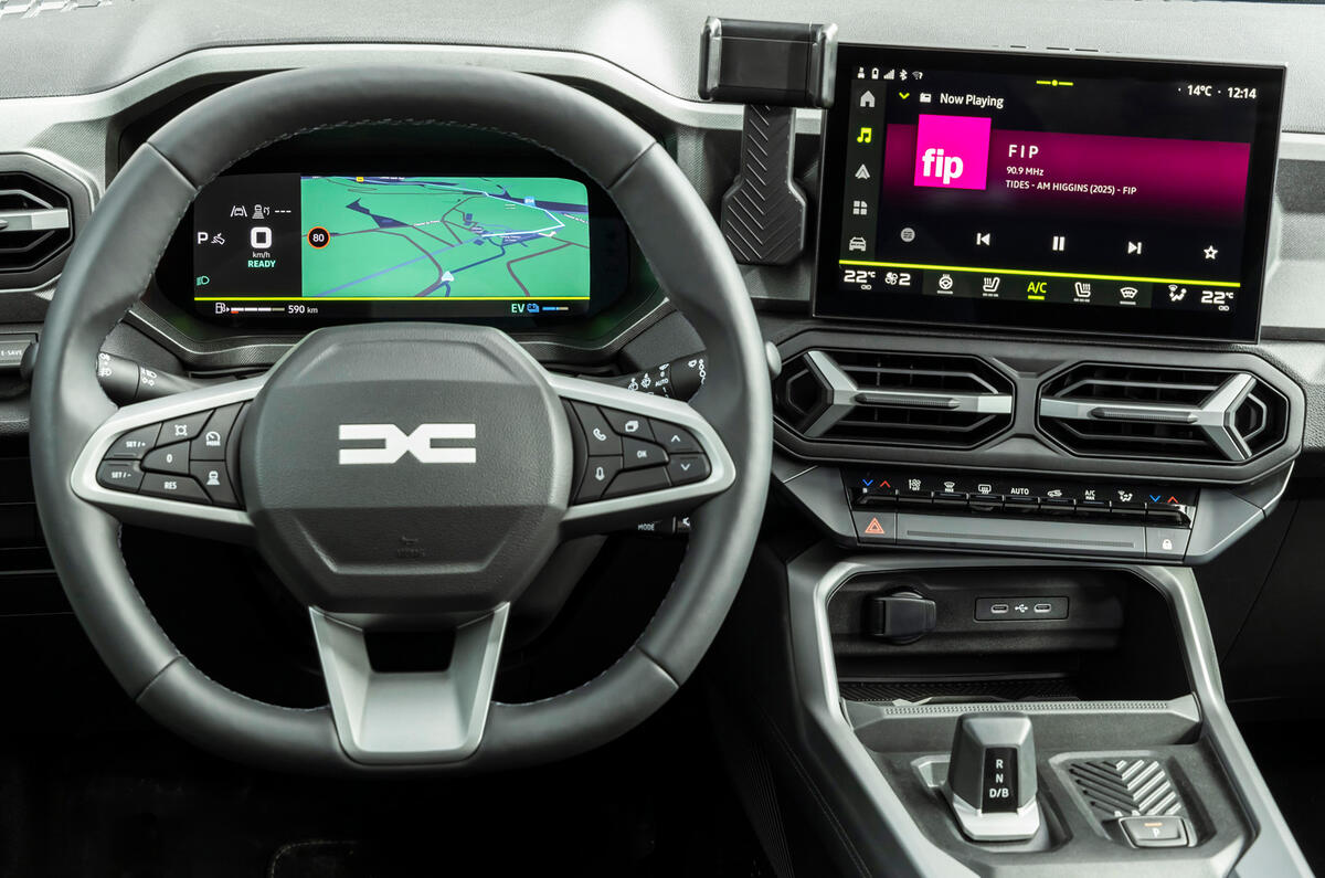 Volant et infotainmetn de la Dacia Bigster