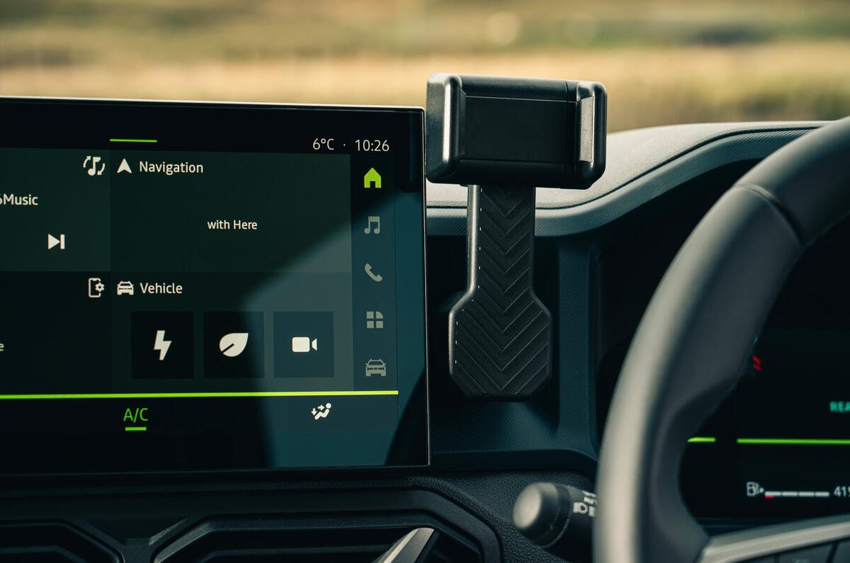 Dacia Duster Critique du support pour smartphone et de l'infotainment