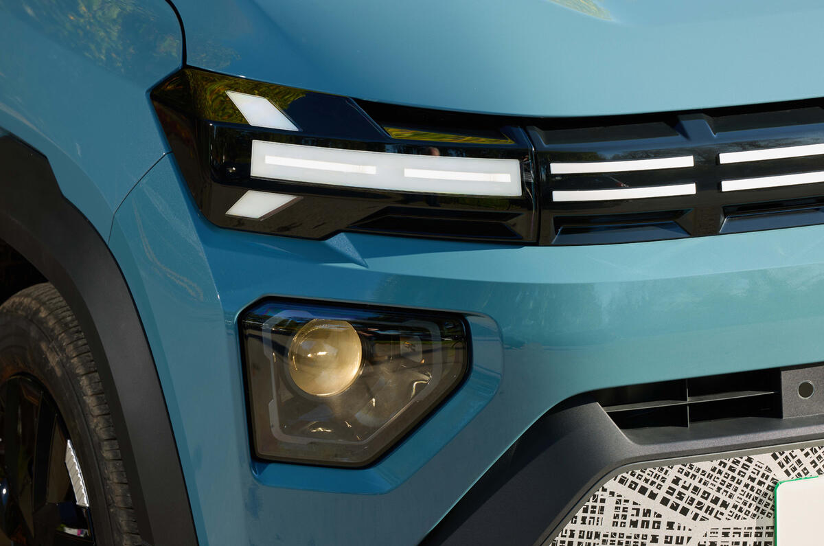 Dacia Spring : essai feux avant