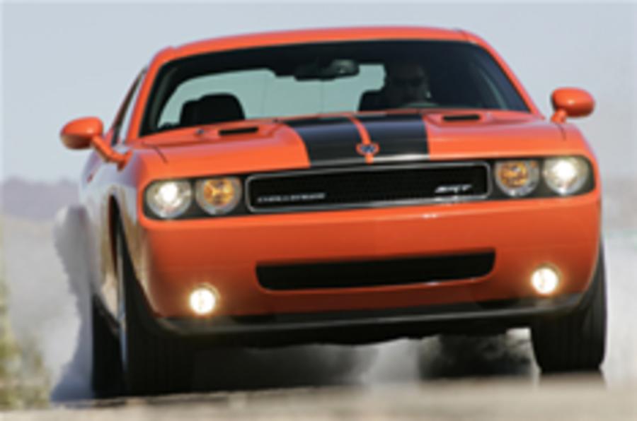 On video: Dodge Challenger SRT8