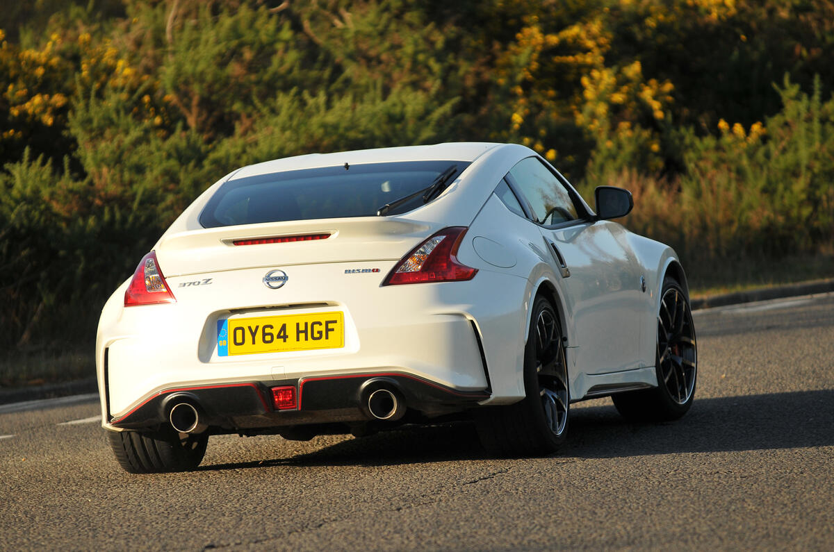 Nissan 370Z Nismo Review (2019) Nissan 370Z Nismo Review (2019)