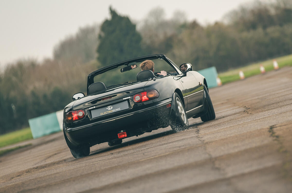 electrogenics mazda mx5 2025 jh 11