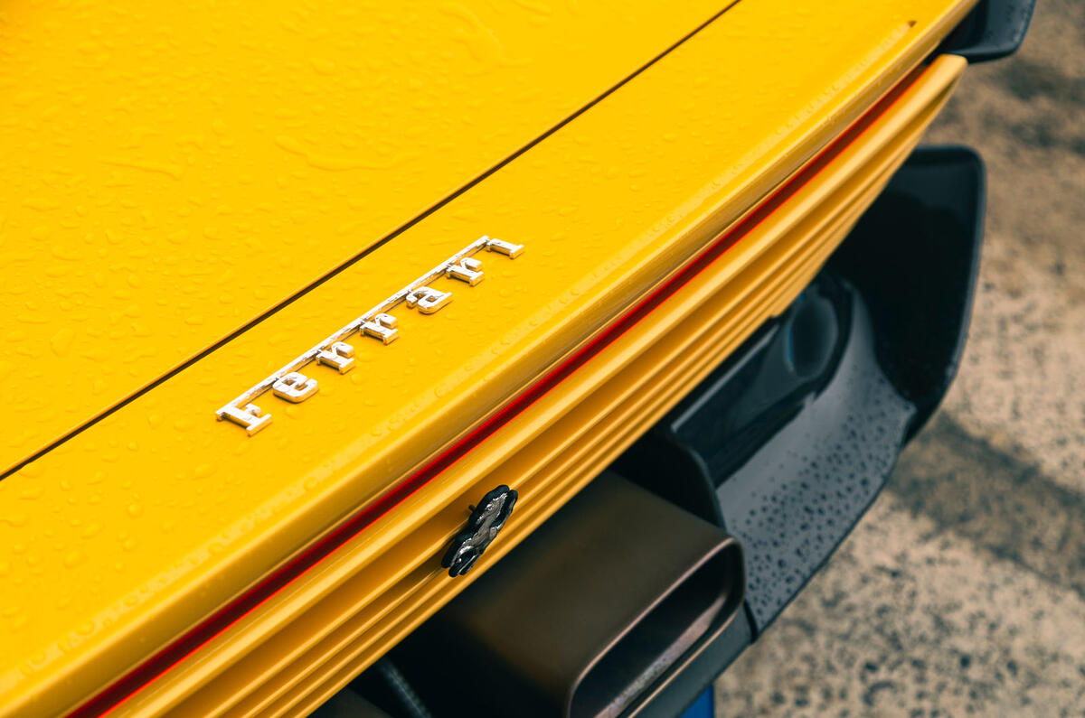 ferrari daytona sp3 2022 018 badge