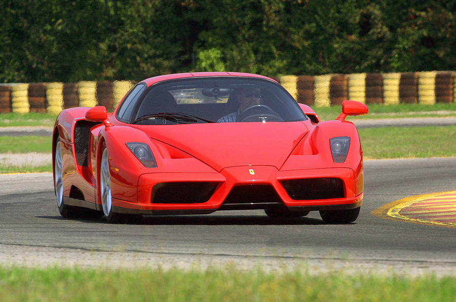 Veyron shapes next Ferrari Enzo