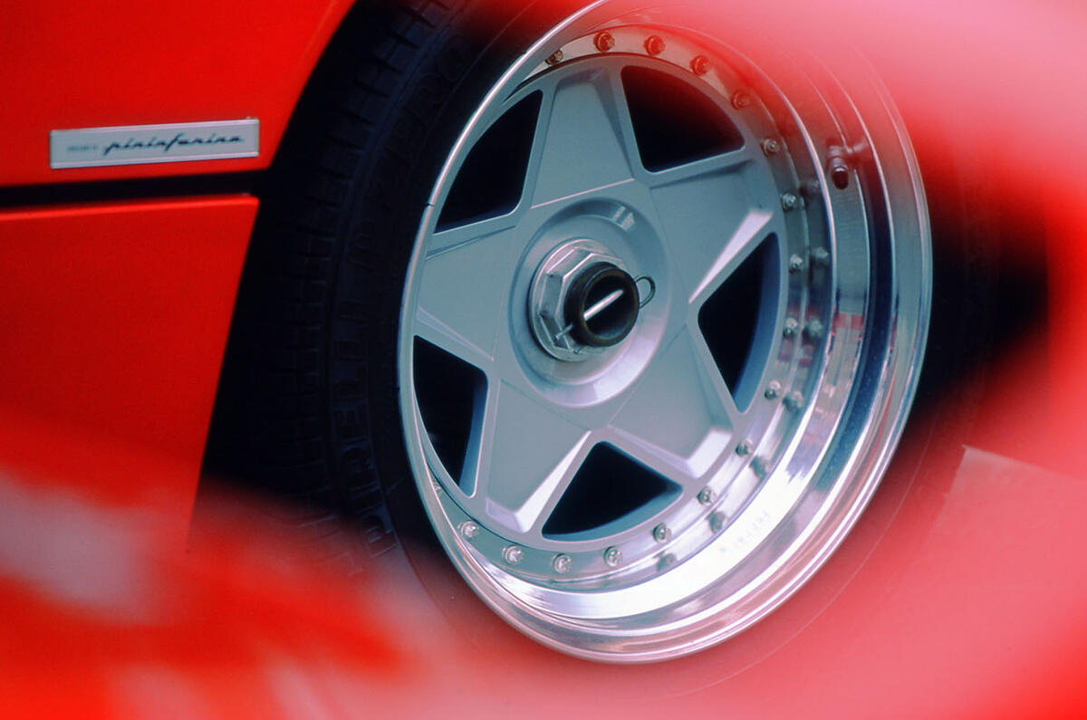 Ferrari F40 1987-1992 Review (2022) | Autocar