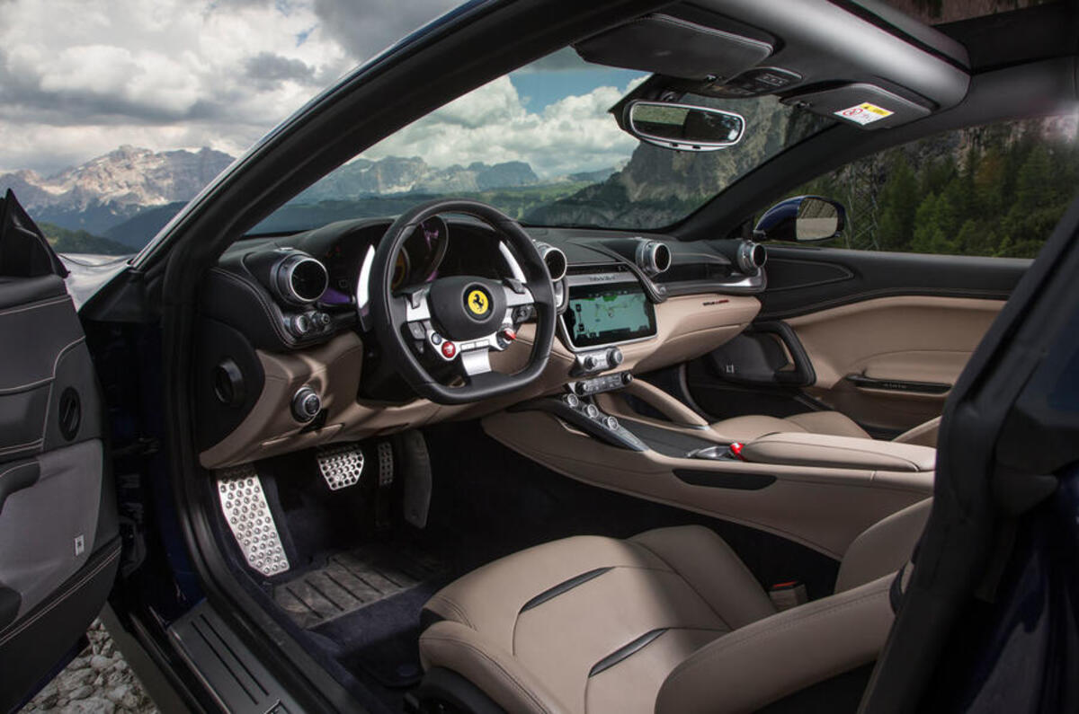 ferrari gtc4 lusso interior