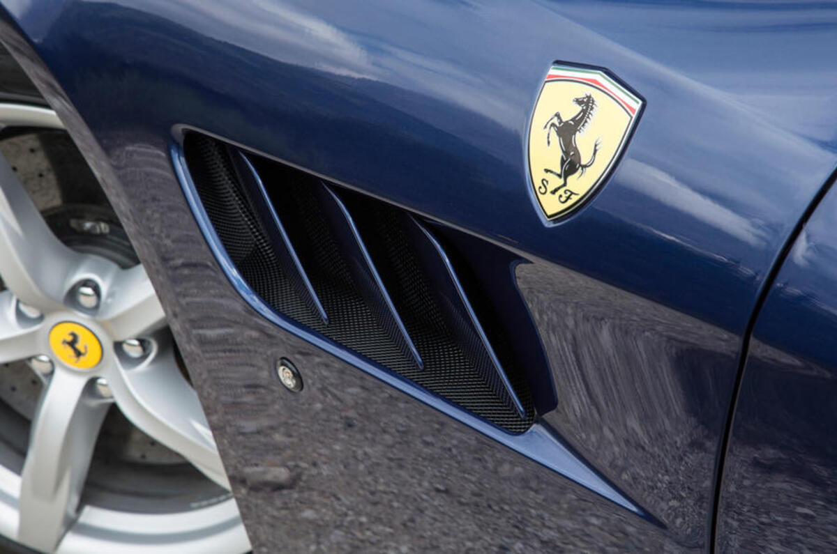 Ferrari GTC4 Lusso side vents