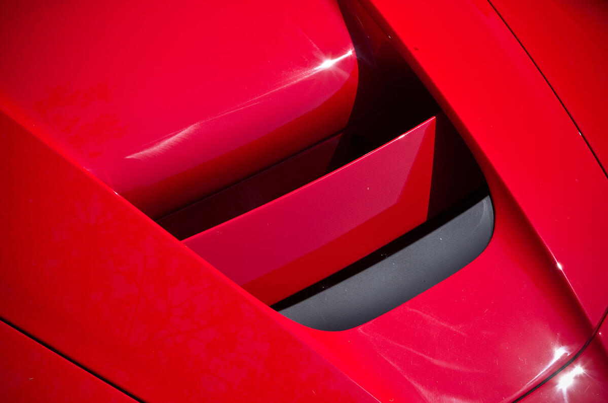 Ferrari LaFerrari air intakes