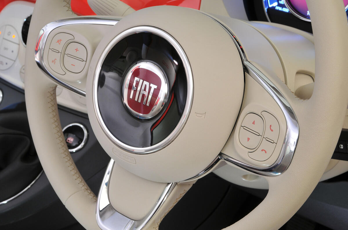 Fiat 500 steering wheel