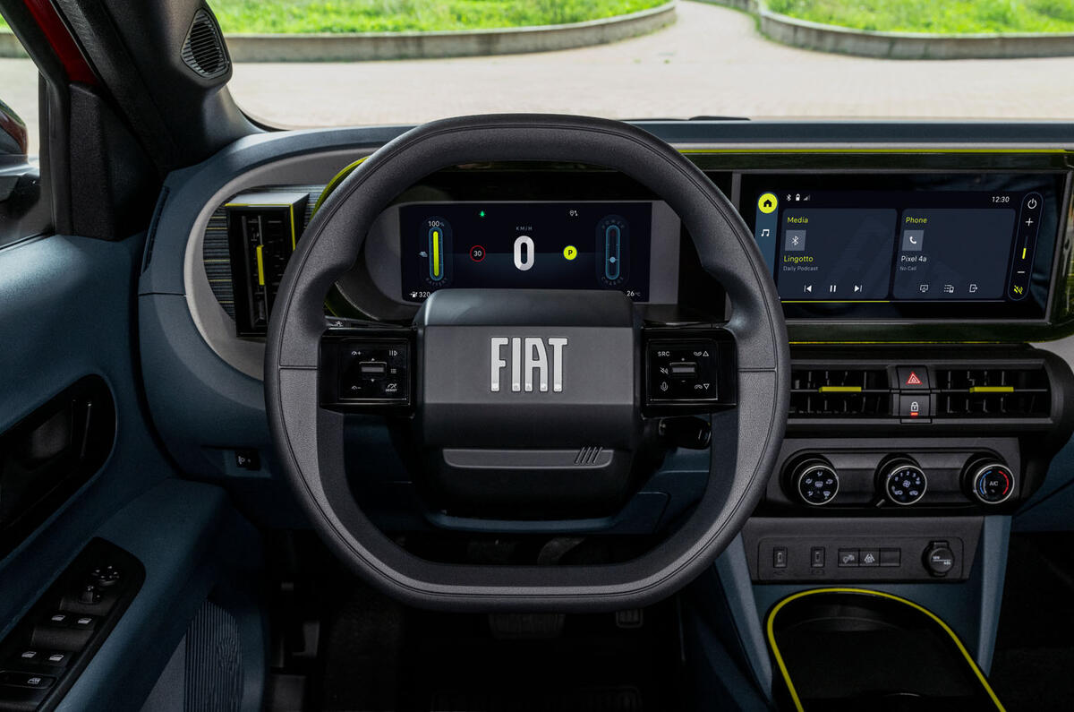 Fiat Grande Panda avis 2025 009 intérieur