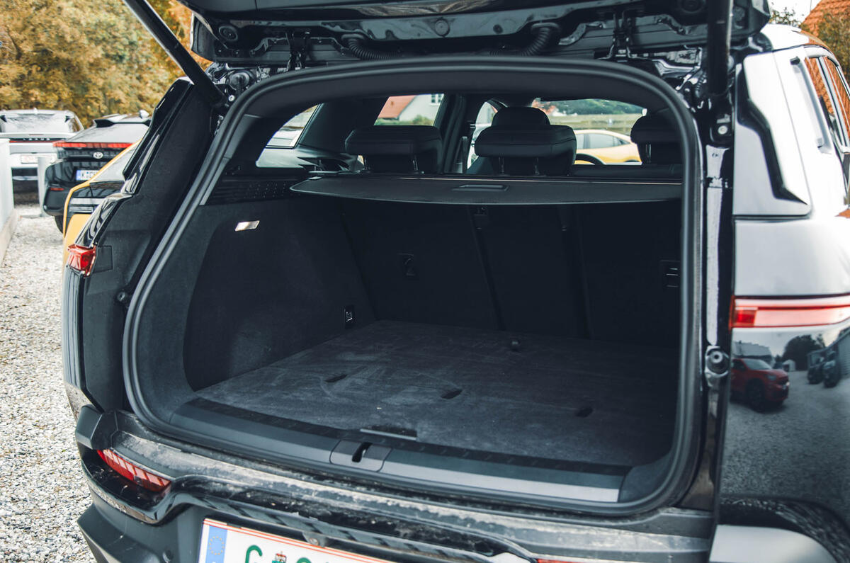 fisker ocean review 2023 21 boot