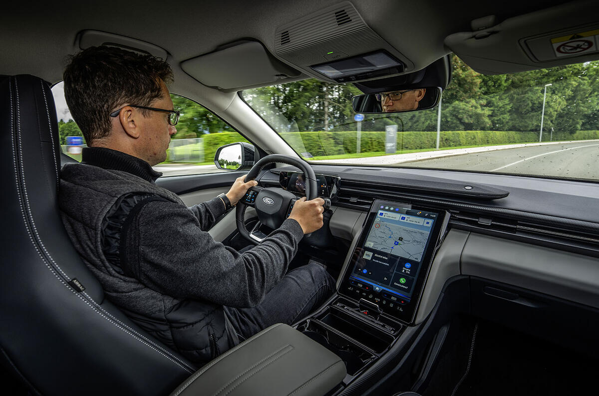 Ford Explorer Review 2024, Price & Specs | Autocar