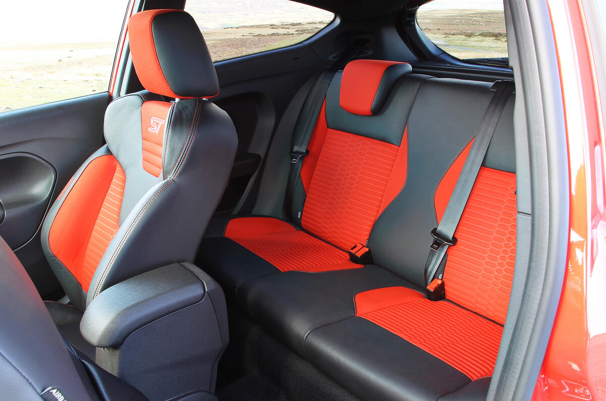 Ford Fiesta St 2018 Interior Autocar Ford Fiesta St Rear Seats