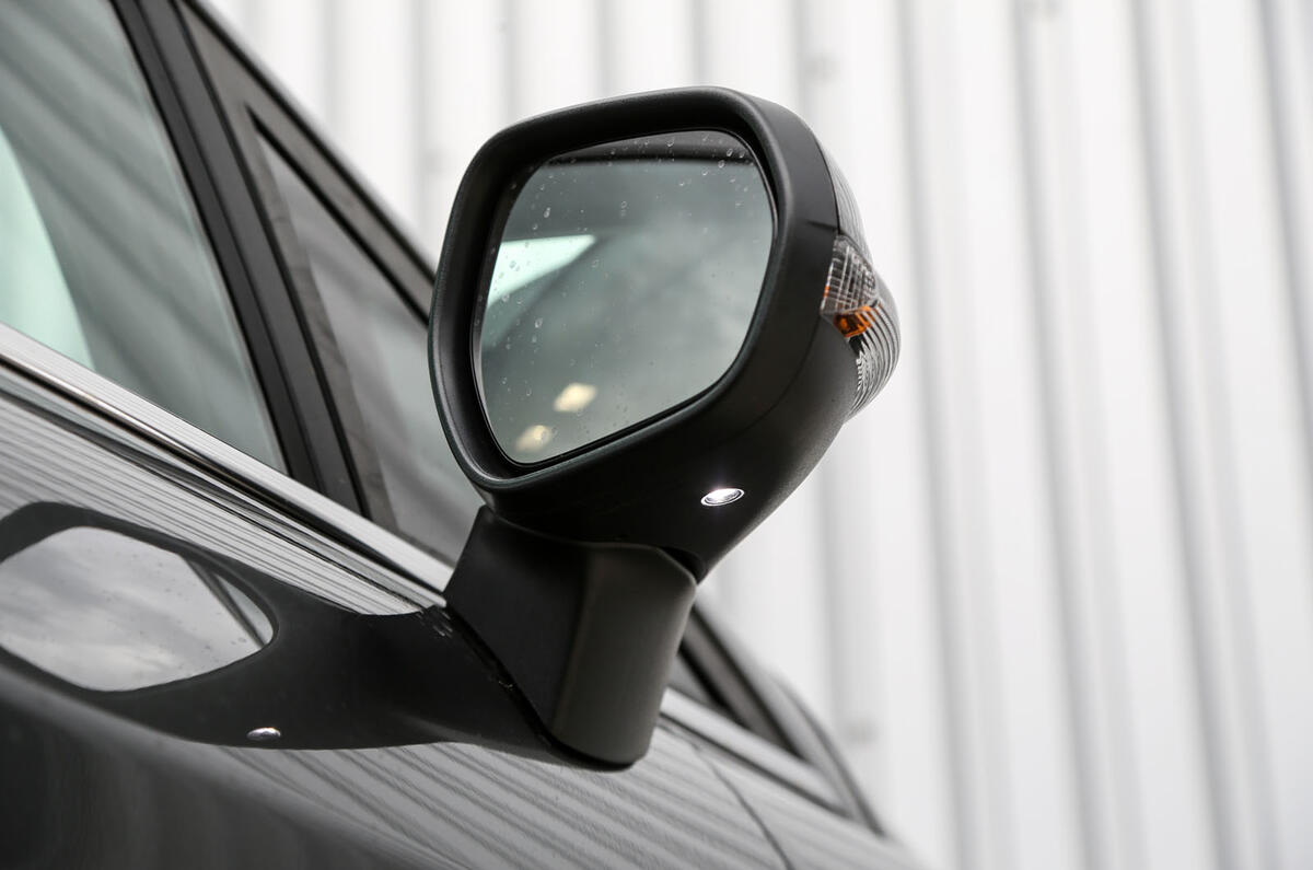 Ford Fiesta wing mirror