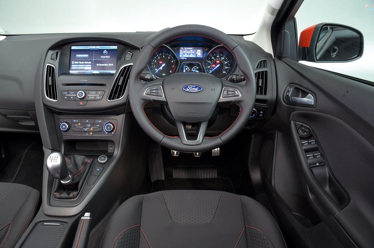 Ford Focus 2014 2018 Interior Autocar