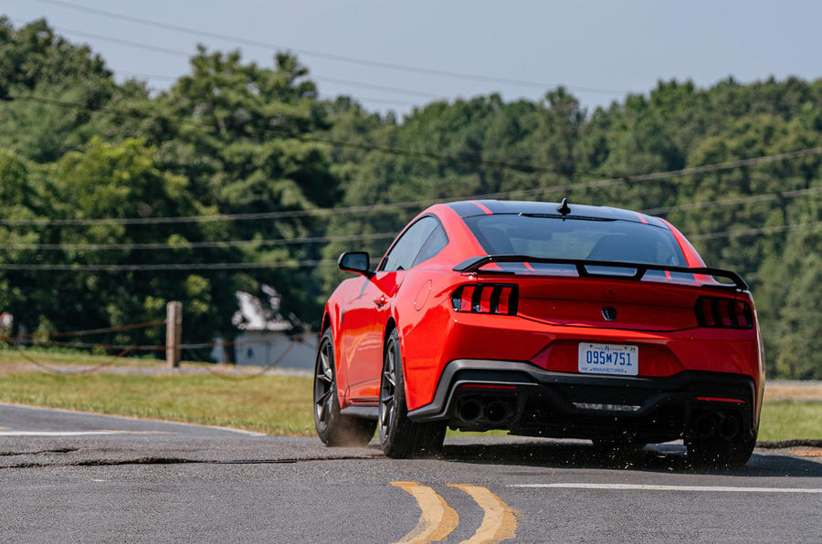 ford mustang dark horse review 202302 cornering rear