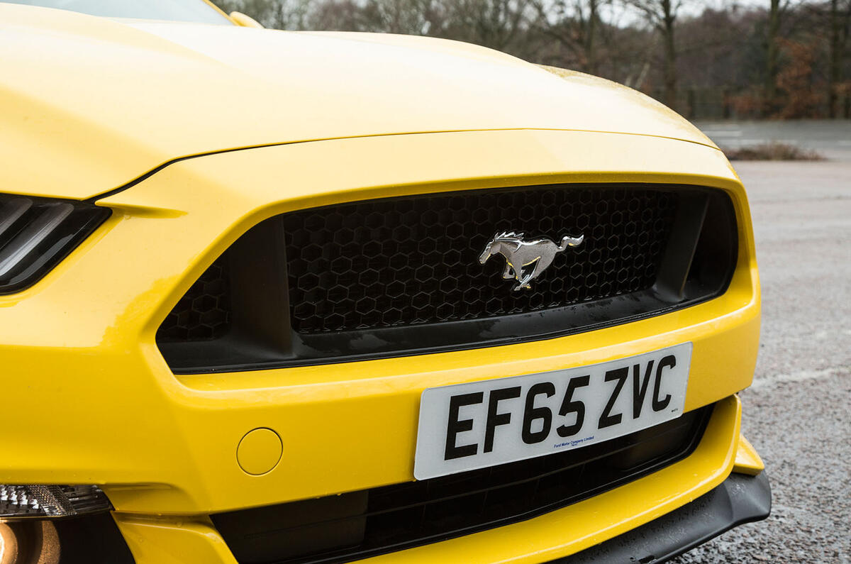 Ford Mustang honeycomb front grille