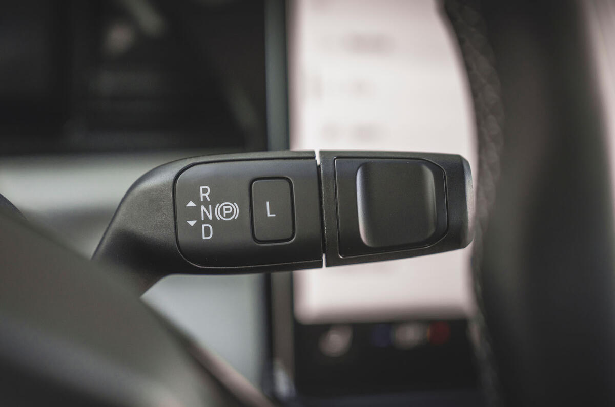 Ford Puma Gen E 2025 Review drive selector 135