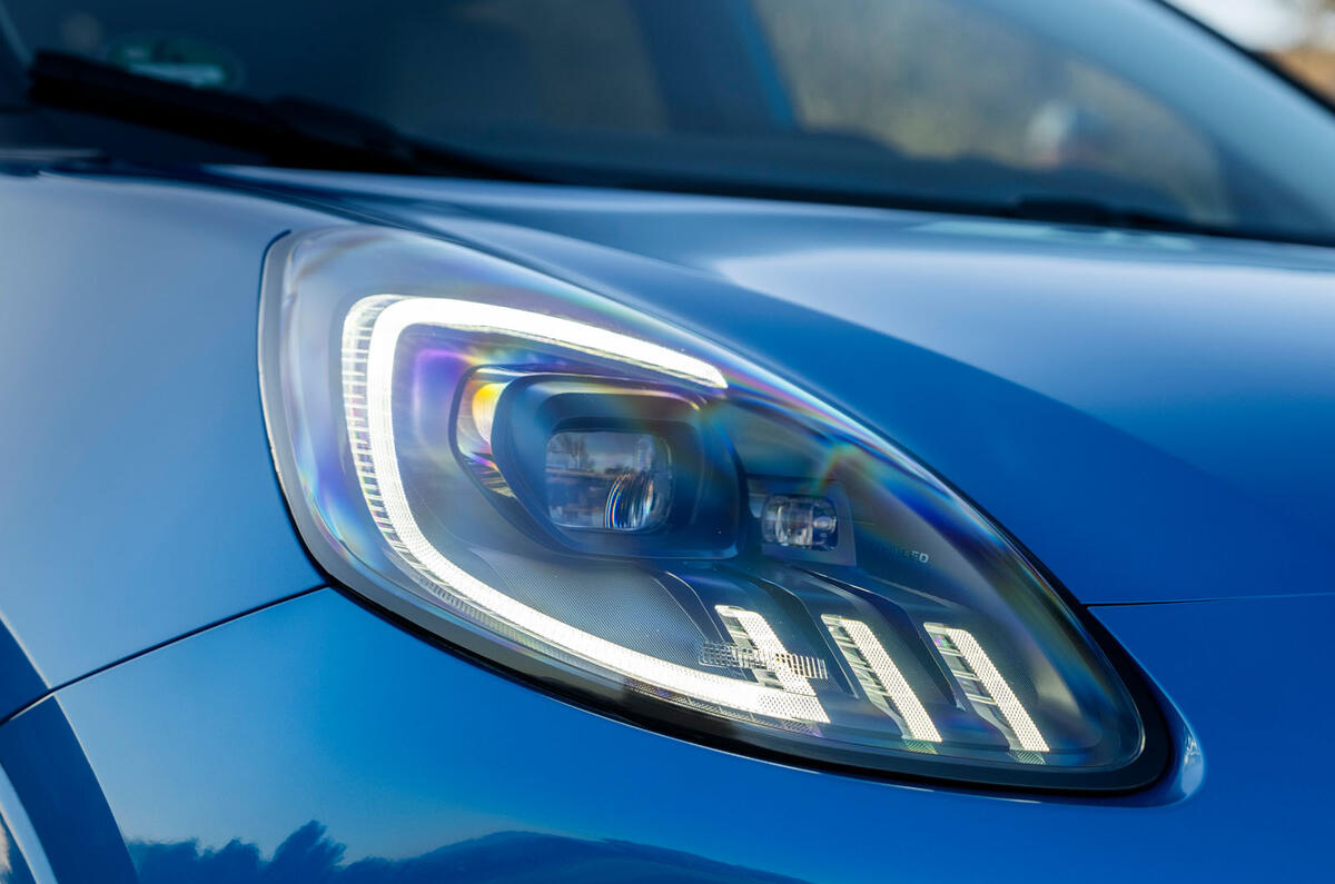Ford Puma Gen E 2025 Review phares 120