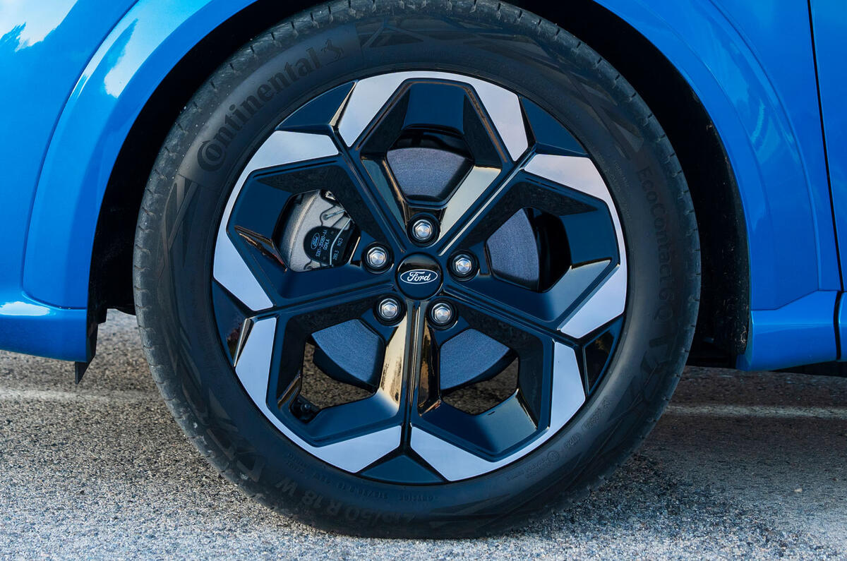 Ford Puma Gen E 2025 Review roue 126