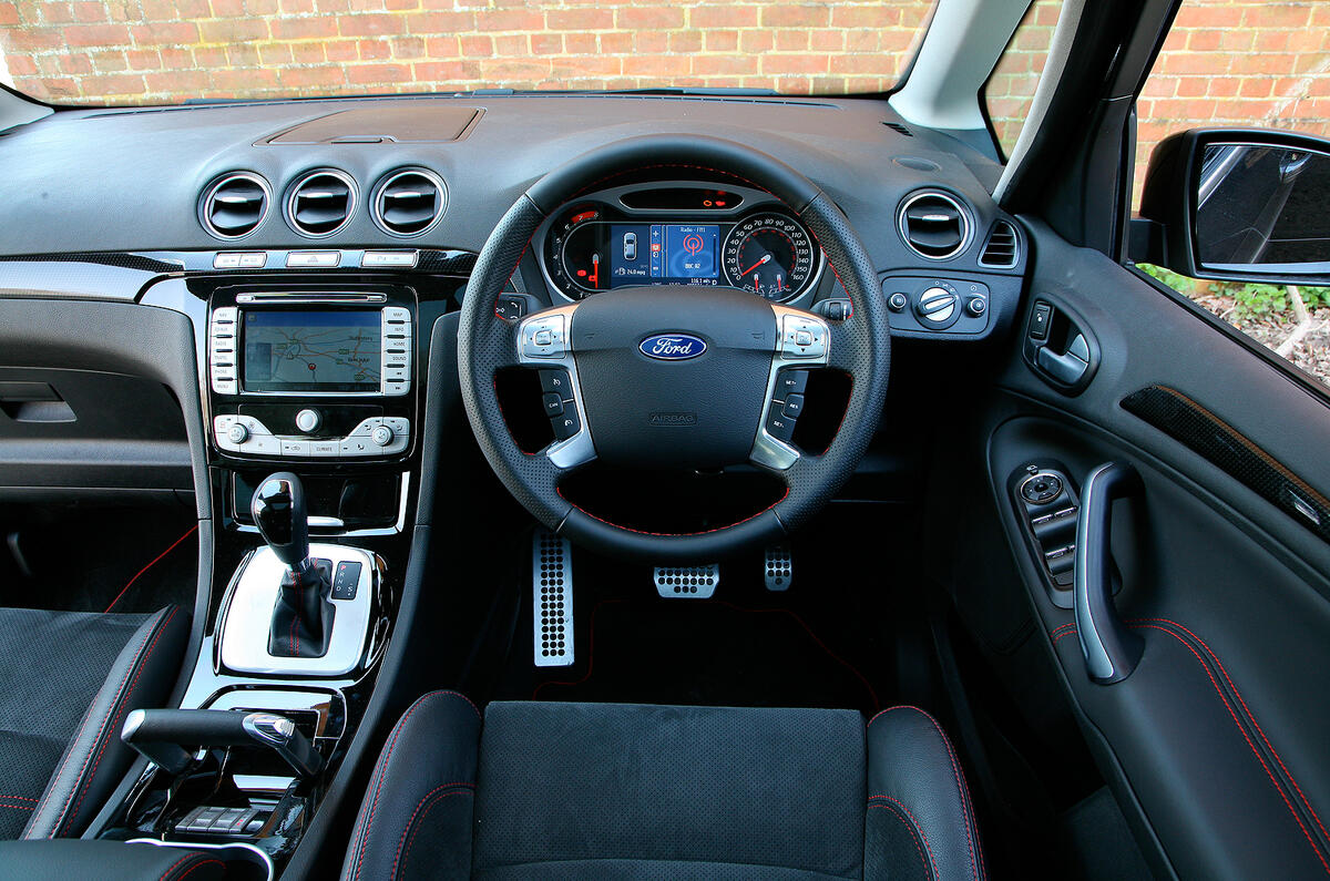 Ford S Max 06 14 Interior Autocar