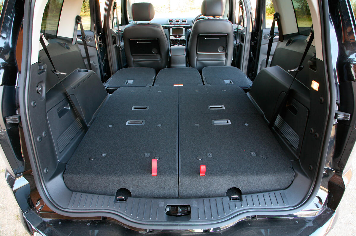 Ford S-Max 2006-2014 interior | Autocar Ford S-Max 2006-2014 interior | Autocar